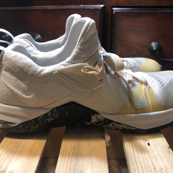 Nike Metcon Crosstrainers - Picture 2 of 8